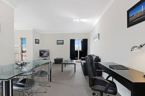 Photo 58 - Sydney Airport Suites