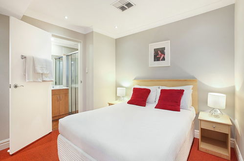 Photo 8 - Sydney Airport Suites