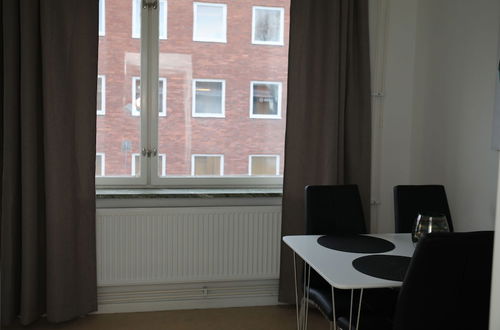 Photo 9 - Fastliving Apartment Hotel