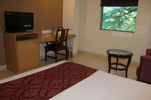 Photo 4 - The Lotus Apartment Hotels - Burkit Road