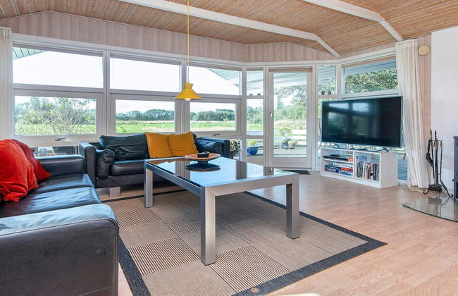 6 Person Holiday Home in Borkop - Foto 17