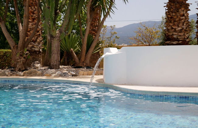 Xenos Villa 2 With 5 Bedrooms Private Swimming Pool, Near the sea - Foto 24