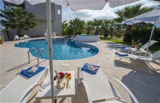 Foto 1 - Xenos Villa 2. With 5 Bedrooms , Private Swimming Pool, Near the sea in Tigaki