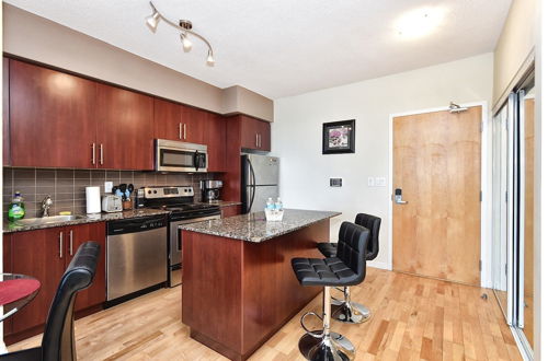 Photo 13 - Applewood Suites - Luxury Condo