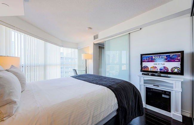 Altitude Suites Bay Street by Teristo Group - Photo 28