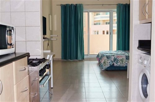 Photo 8 - Lovely Family Friendly Furnished Studio With Balcony With Pool