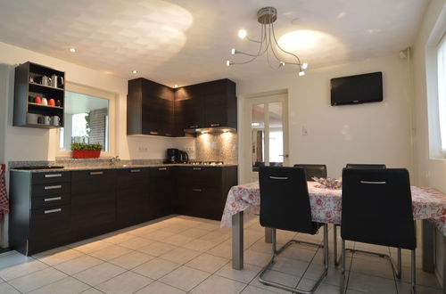 Foto 2 - Lovely Group Home With Lots of Privacy, Ideal for Families and Friends