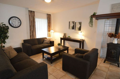 Foto 6 - Lovely Group Home With Lots of Privacy, Ideal for Families and Friends