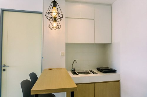 Photo 3 - Fancy And Serene 1Br Apartment At M-Town Residence