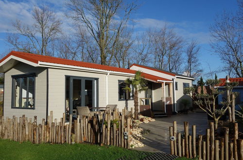 Photo 1 - Chalet Sea Rocks With View and Garden