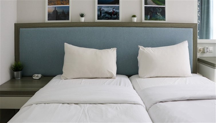 Foto 1 - Comfort and Elegant 1BR at Gold Coast Apartment