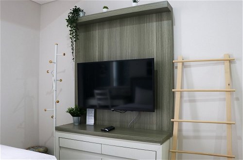 Photo 15 - Comfort and Elegant 1BR at Gold Coast Apartment
