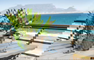 Photo 1 - The Waves 1002
