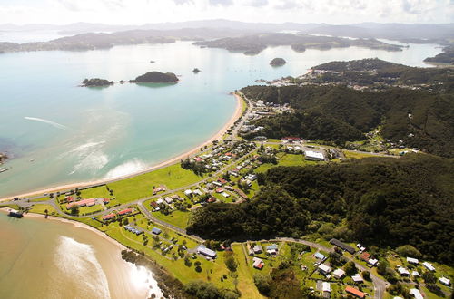 Photo 1 - Waitangi Beach House