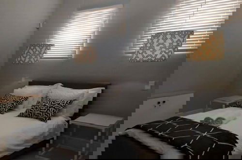 Photo 2 - The Cube Executive Apartments