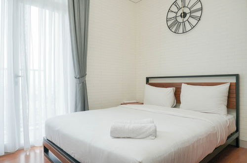 Photo 4 - Fully Furnished and Comfortable Studio at Ciputra International Apartment