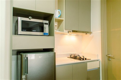 Foto 7 - Comfort And Spacious 2Br At Gold Coast Apartment