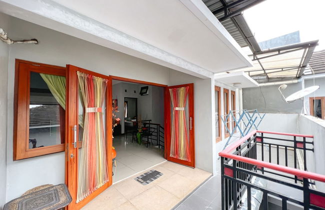 Homestay Jogja dekat Ambarukmo by Simply Homy - Foto 15