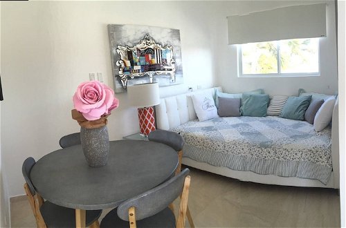 Foto 9 - New Fantastic Apartment near Palm Beach