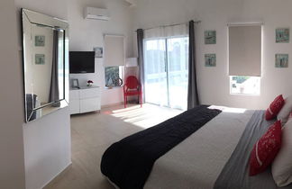 Photo 2 - New Fantastic Apartment near Palm Beach