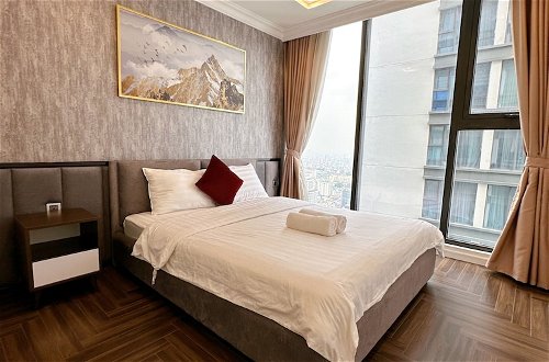 Photo 20 - Luxury Apartments Vinhomes Metropolis