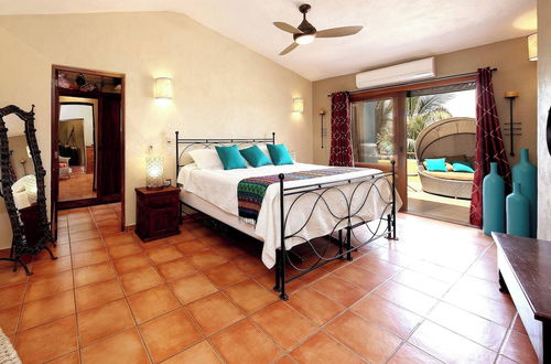 Photo 7 - Private 4-story Lux Villa, With 5-star Concierge