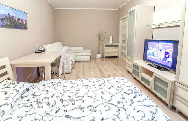 Rent Kiev Maidan Nezalezhnosti - Photo 2