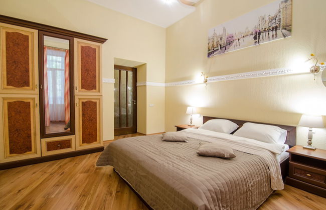 Rent Kiev Maidan Nezalezhnosti - Photo 17