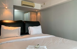 Photo 2 - Stunning And Comfy Studio Apartment At Citylofts Sudirman