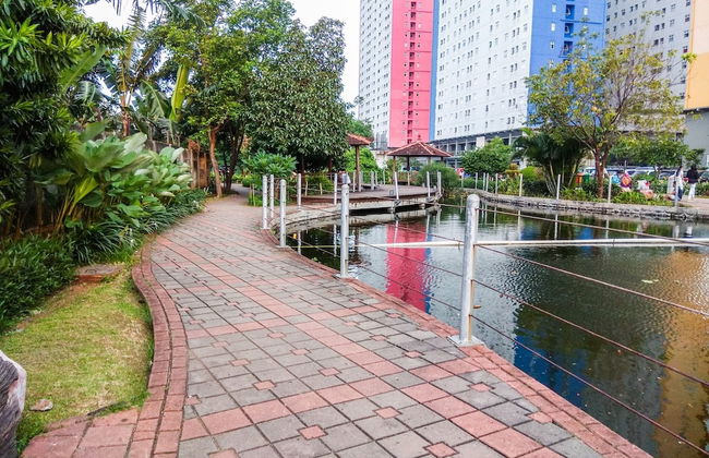 Comfy 2BR Apartment at Green Pramuka City - Foto 20
