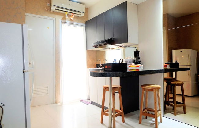 Comfy 2BR Apartment at Green Pramuka City - Foto 13