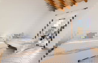 Photo 3 - Charming Villa With Private Pool