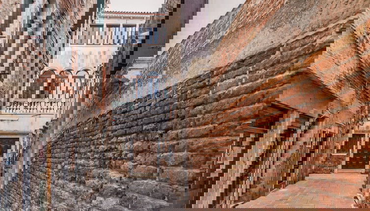 Foto 1 - Gallery House