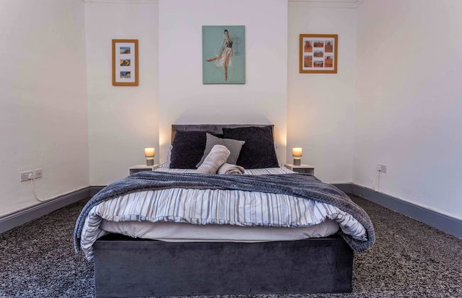 Host Stay Bambro Apartment - Foto 3