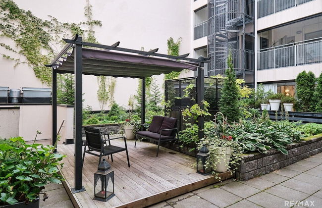 Luxurious 3-Br Apt with Balcony - Foto 18