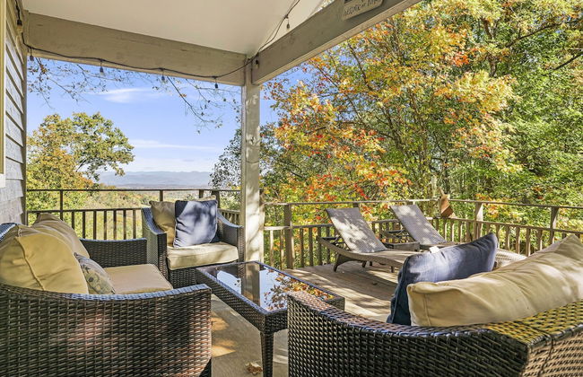 Cabin in the Sky by Avantstay Deck w Views - Photo 39