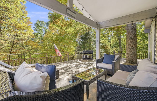 Cabin in the Sky by Avantstay Deck w Views - Photo 4