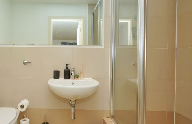 2 Bed Flat - Sleeps 6 - Parking - Wifi - Photo 5