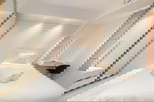 Foto 6 - Cozy And Warm Studio Room At Paltrow City
