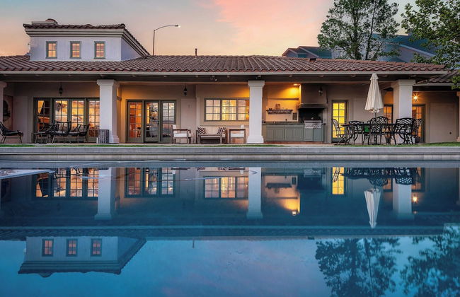 Wellsona Vineyard Retreat + Pool, Hot Tub, Views Main Home + Guest Home - Foto 8
