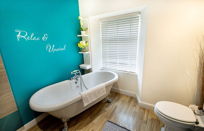 Cozy Cottage Retreat in Backbarrow - Photo 5