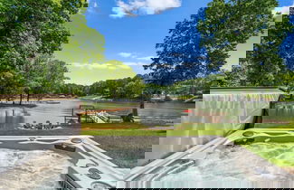 Foto 1 - Kool Breeze by Avantstay Boat Ramp Hot Tub