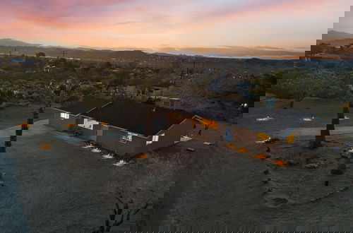 Photo 47 - Dune Rise by Avantstay Chic Oasis w Patio