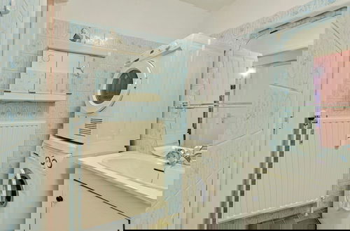 Foto 13 - Apartment With 2 Rooms and Terrace