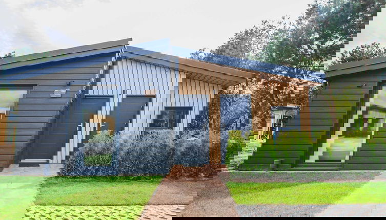 Foto 1 - Modern Holiday Home With Terrace