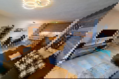 Photo 9 - Mountain Apartment With Parking