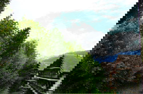 Foto 11 - Ethereal Apartment With Mountain View