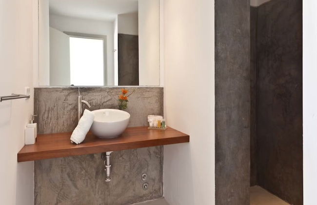 Beautiful Villa in Inviting Space - Foto 17