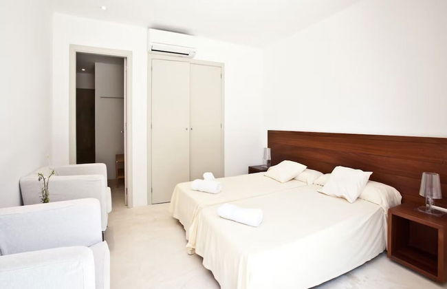 Beautiful Villa in Inviting Space - Foto 13