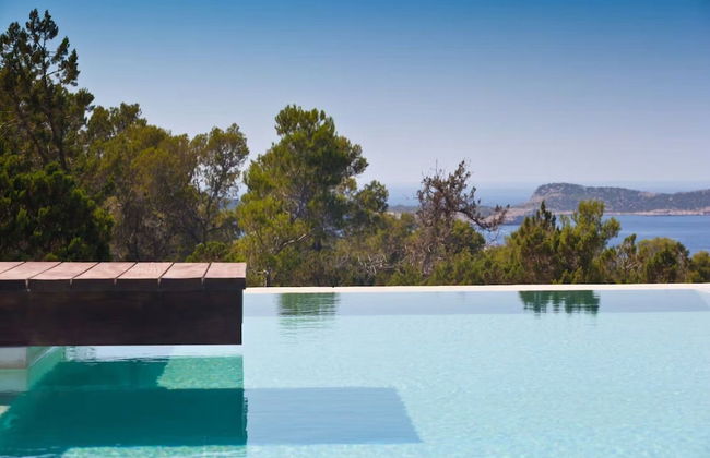 Beautiful Villa in Inviting Space - Foto 29